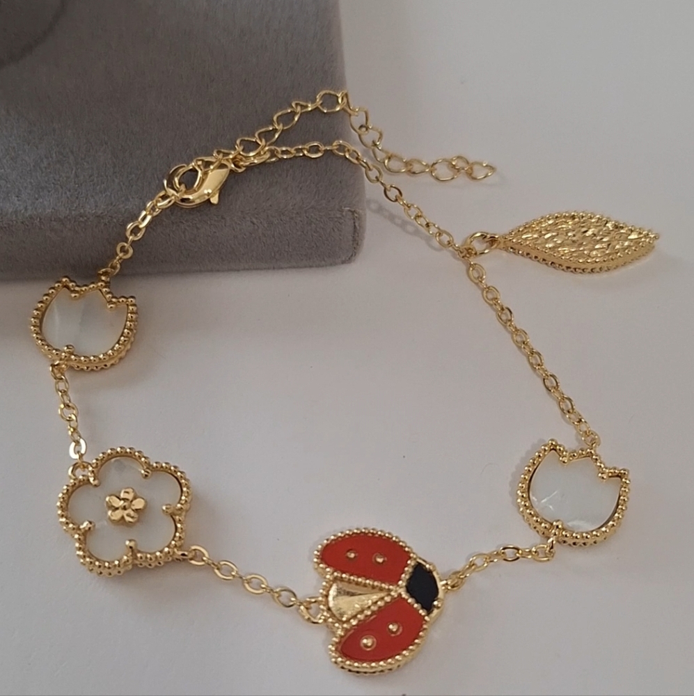 Ladybug Clovers flowers bracelet